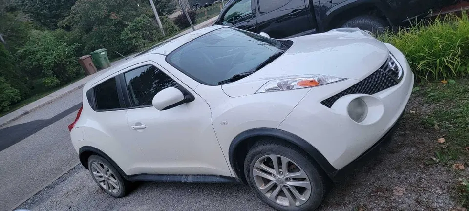 Nissan Juke 2013 photo 2