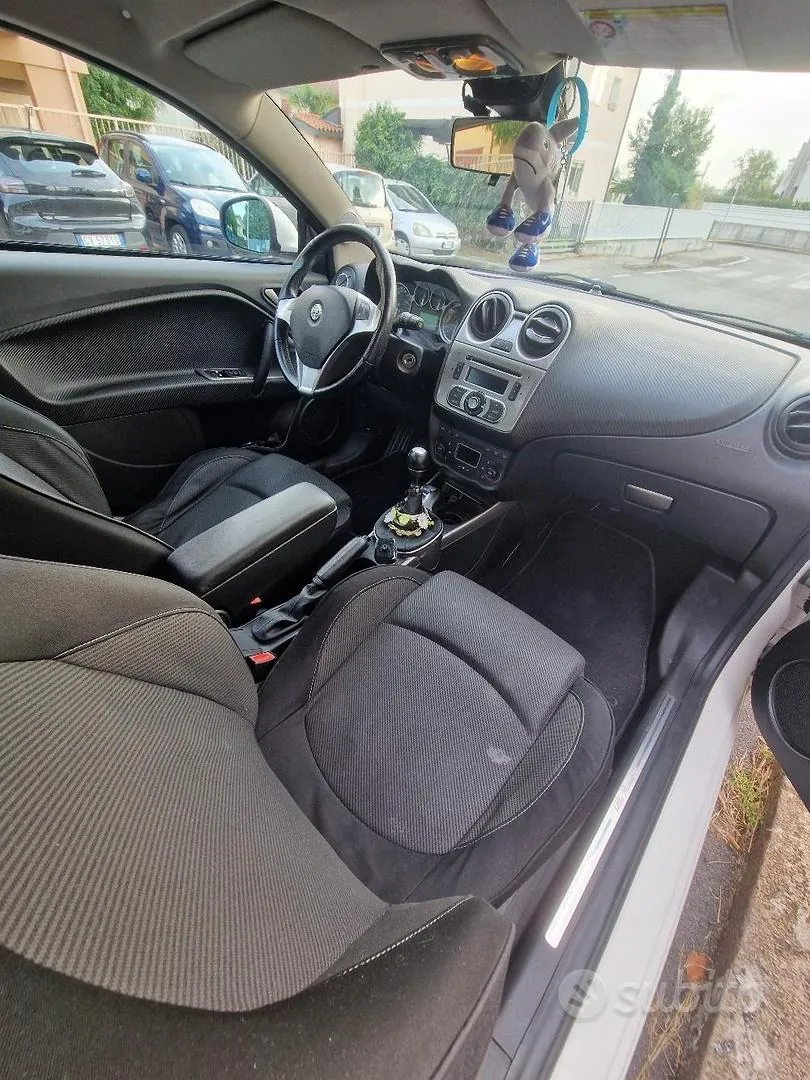 Alfa Romeo Mito 2010 photo 5