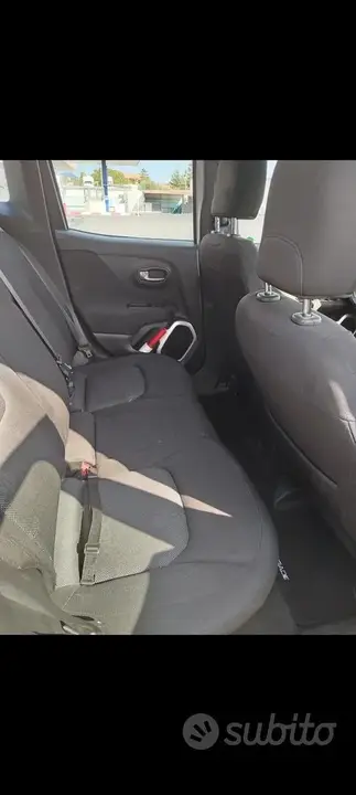 Jeep Renegade 2015 photo 2