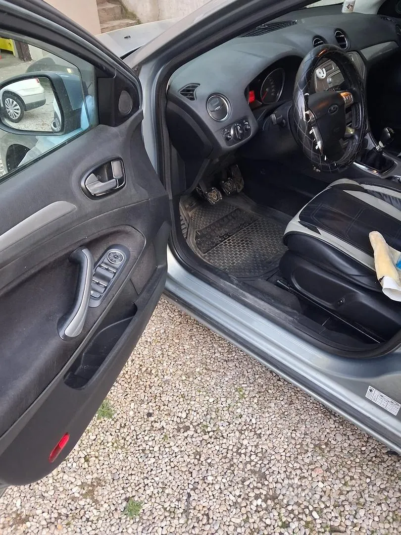 Ford Focus Sw 2009 photo 2