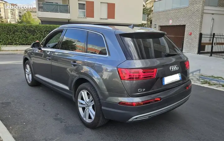 Audi Q7 2016 photo 4