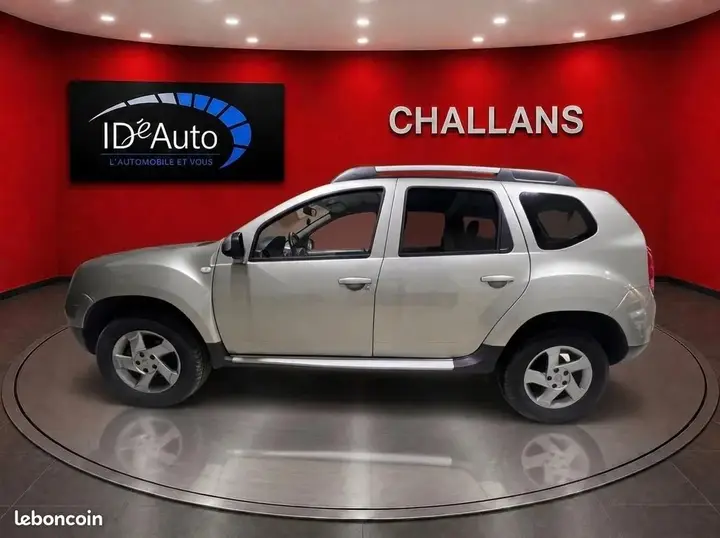 Dacia Duster 2013 photo 2