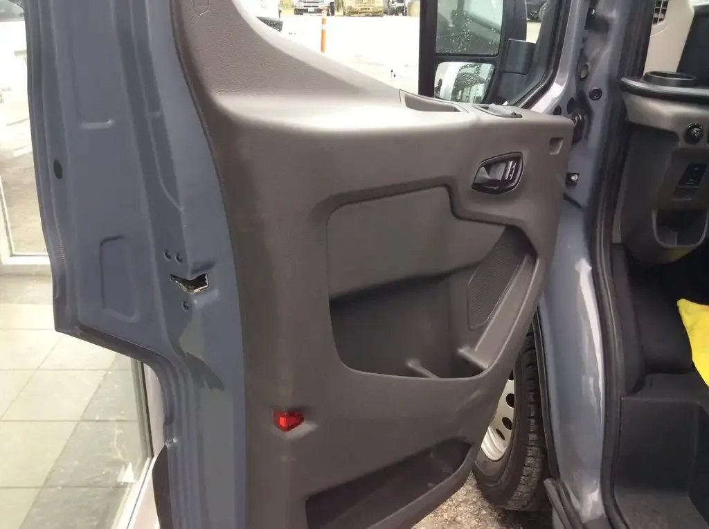 Ford Transit 2025 photo 3