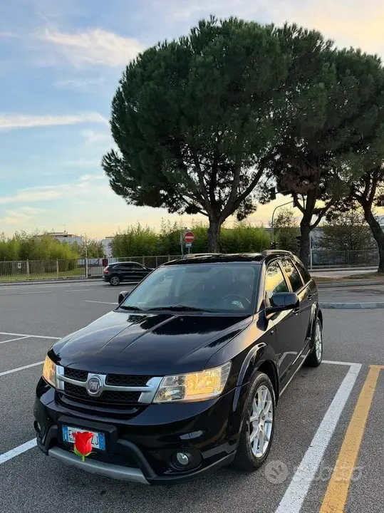 Fiat Freemont 2012 photo 3
