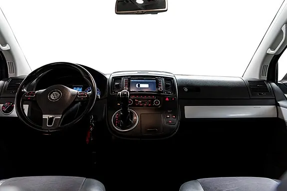 Volkswagen Multivan 2011 photo 4