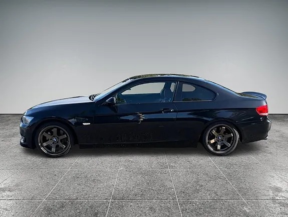 BMW 330D 2007 photo 2