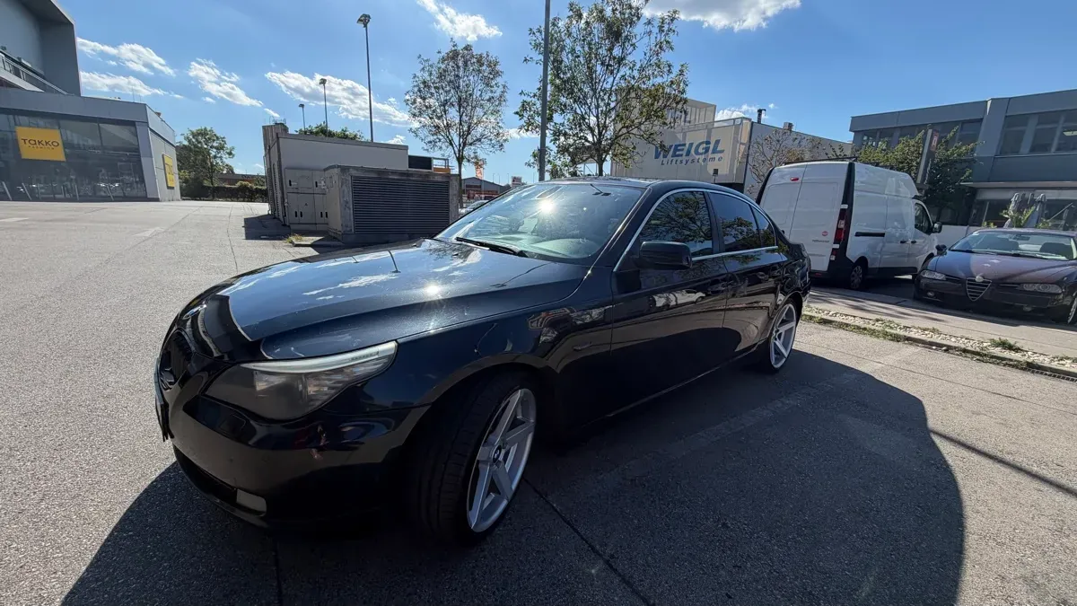 BMW 5 Series 2007 photo 2