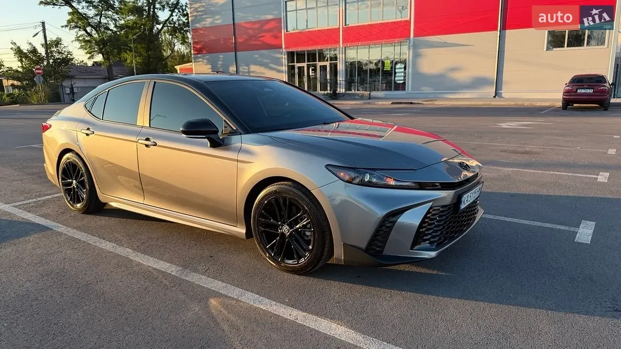 Toyota Camry 2025 photo 3