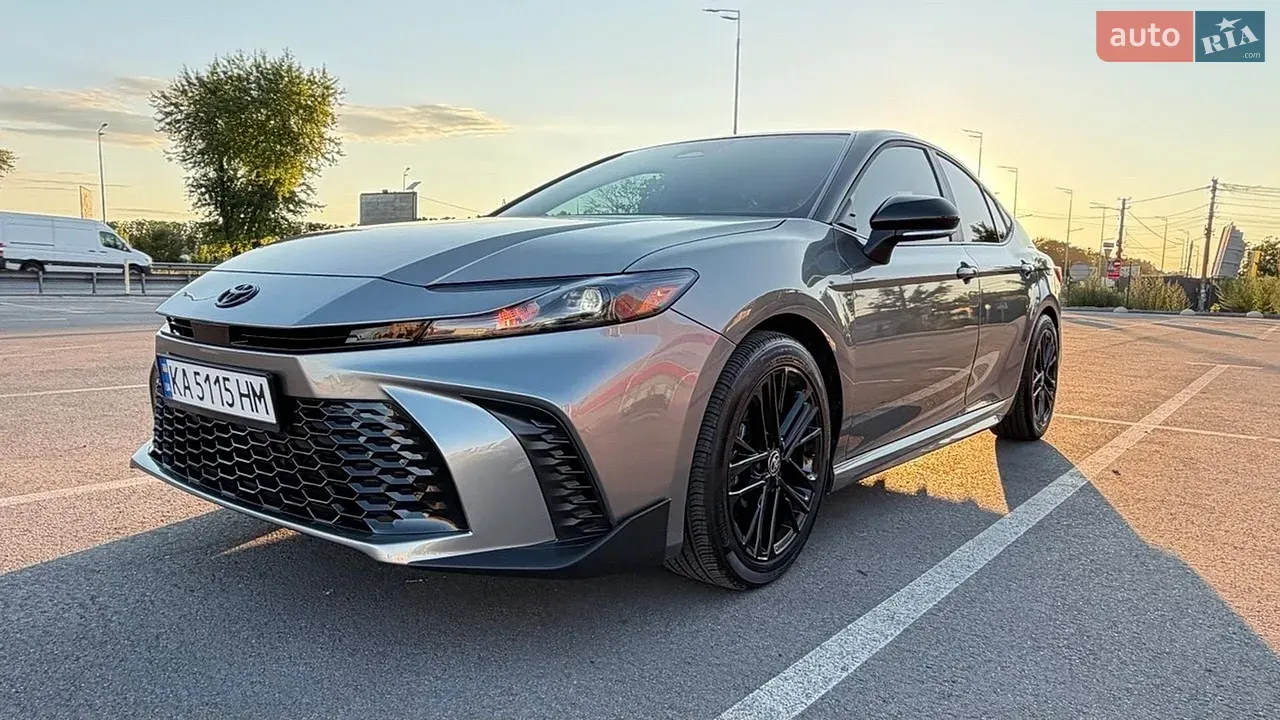 Toyota Camry 2025 photo 4