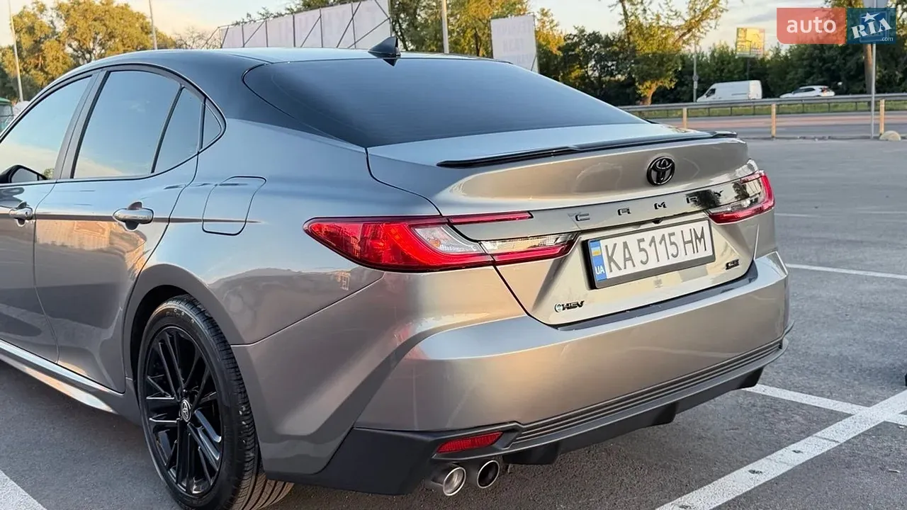 Toyota Camry 2025 photo 5
