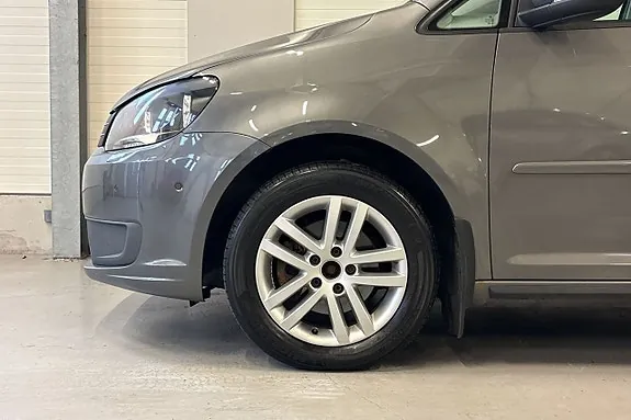Volkswagen Touran 2013 photo 5