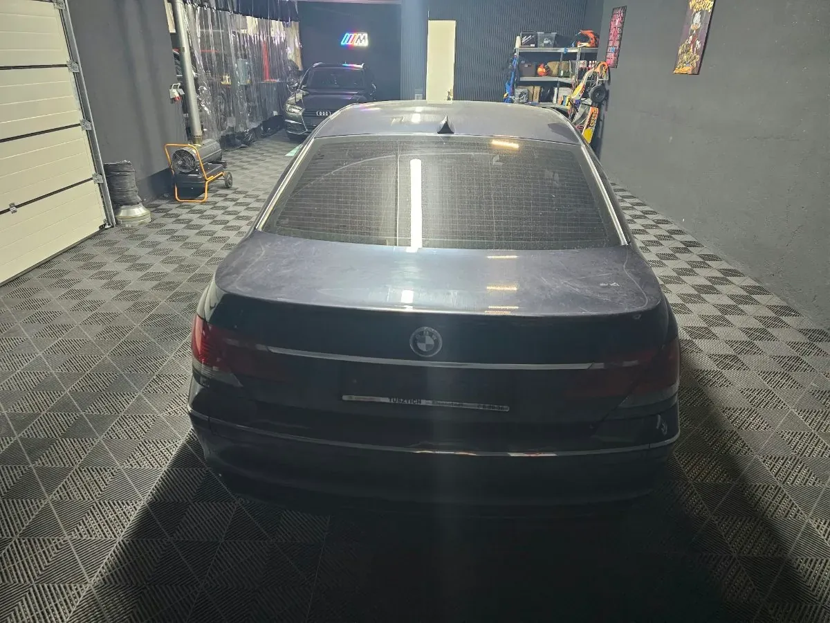 BMW 7 Series 2007 photo 3