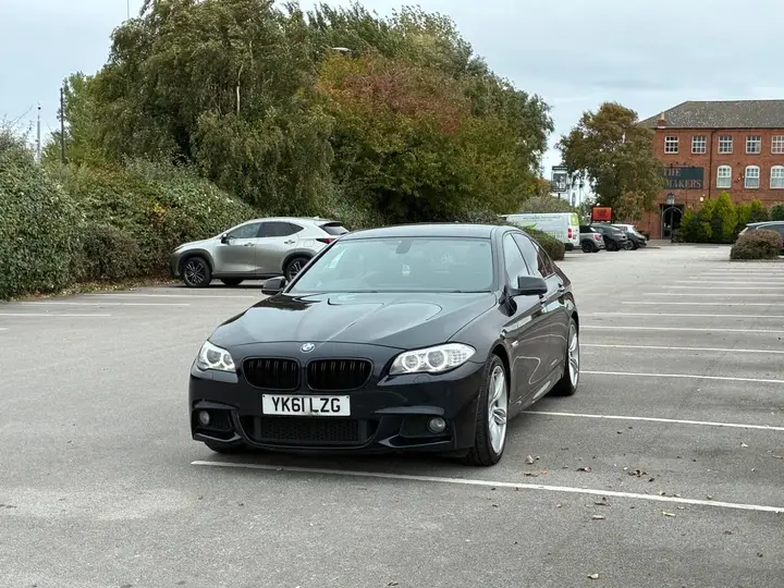BMW 5 Series 2011 photo 3