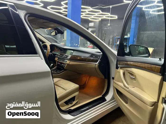 BMW 5 Series 2012 photo 3