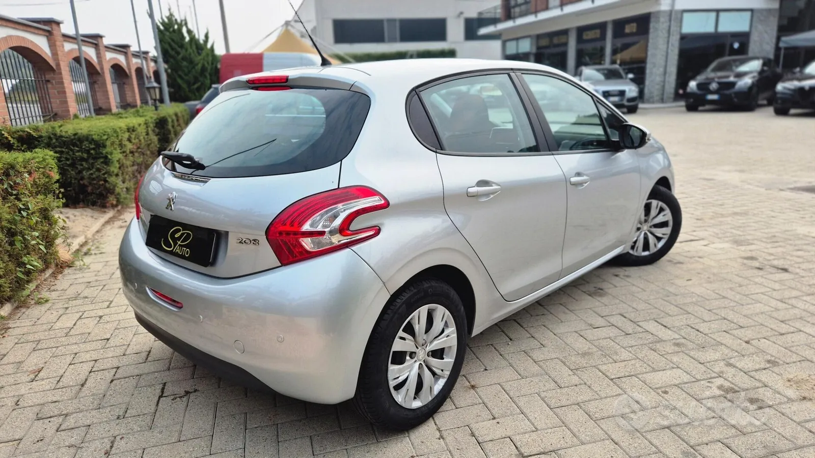 Peugeot 208 2013 photo 4