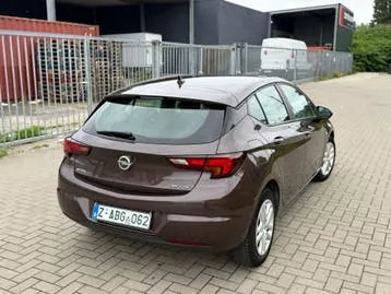 Opel Astra 2016 photo 2