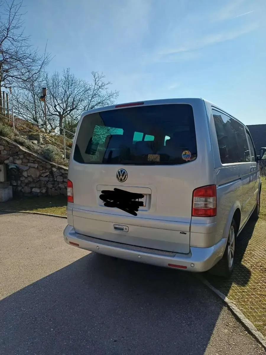 Volkswagen T5 2009 photo 3