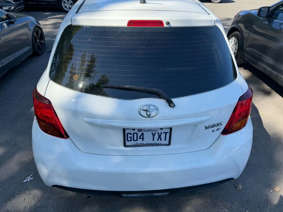 Toyota Yaris 2015 photo 2