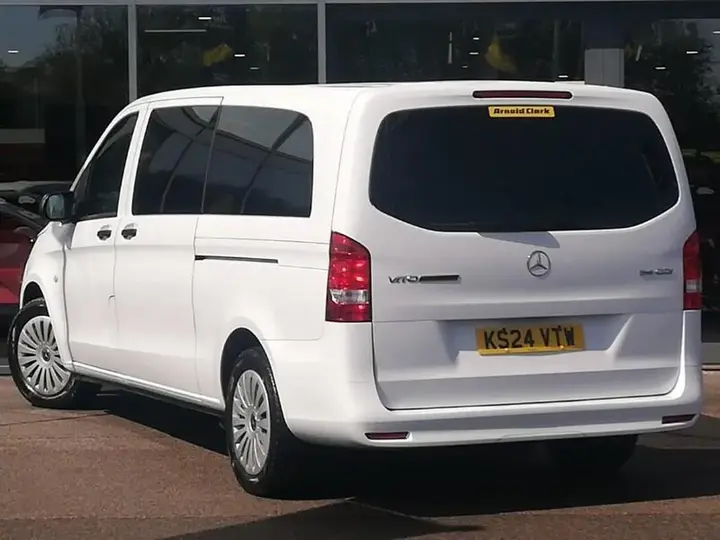 Mercedes-Benz Vito 2024 photo 2