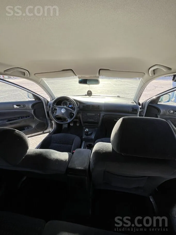 Volkswagen Passat 2003 photo 5