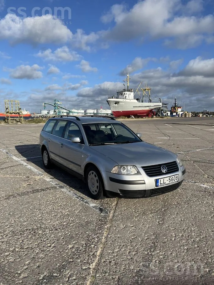 Volkswagen Passat 2003 photo 3