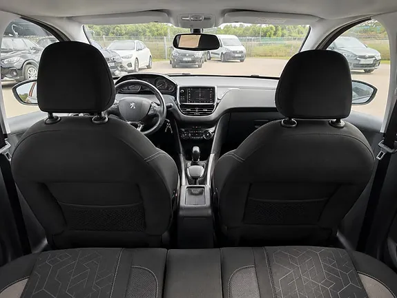 Peugeot 2008 2015 photo 5