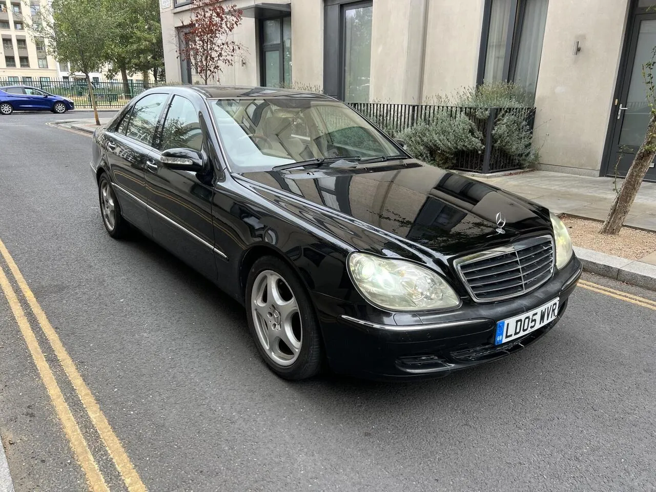 Mercedes-Benz S-Class 2005 photo 3
