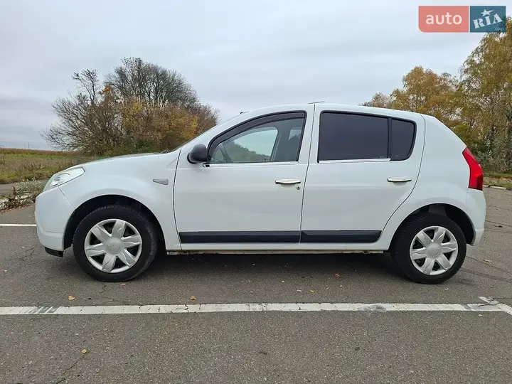 Dacia Sandero 2009 photo 5