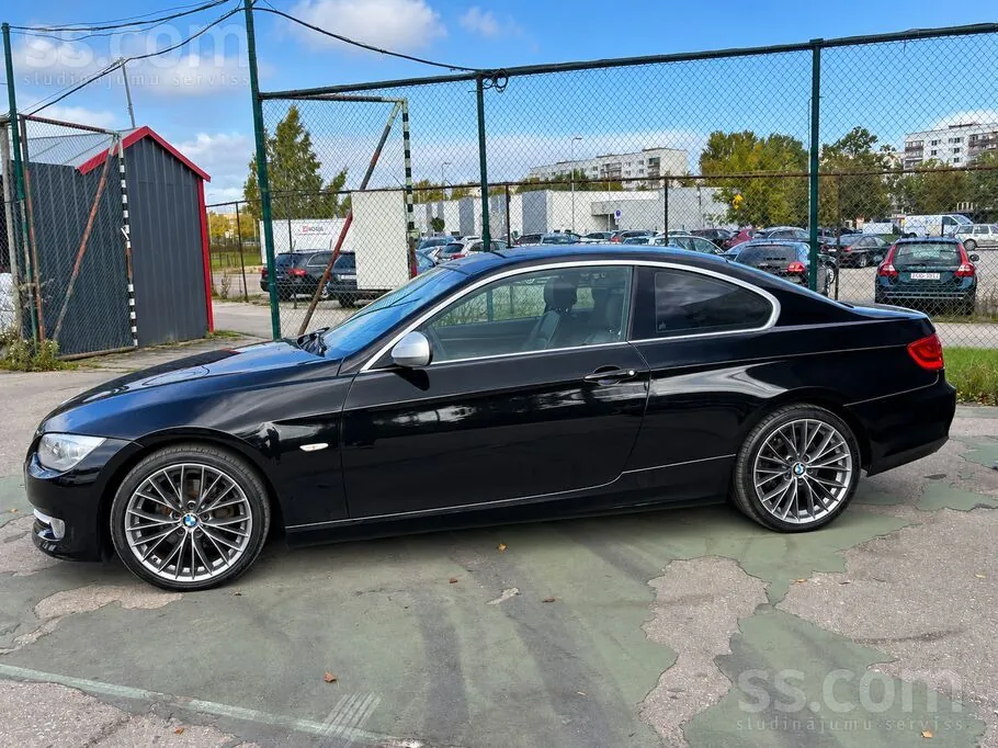 BMW 320 2012 photo 5