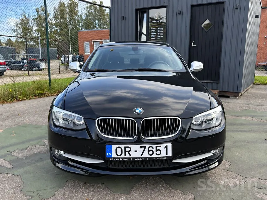 BMW 320 2012 photo 2