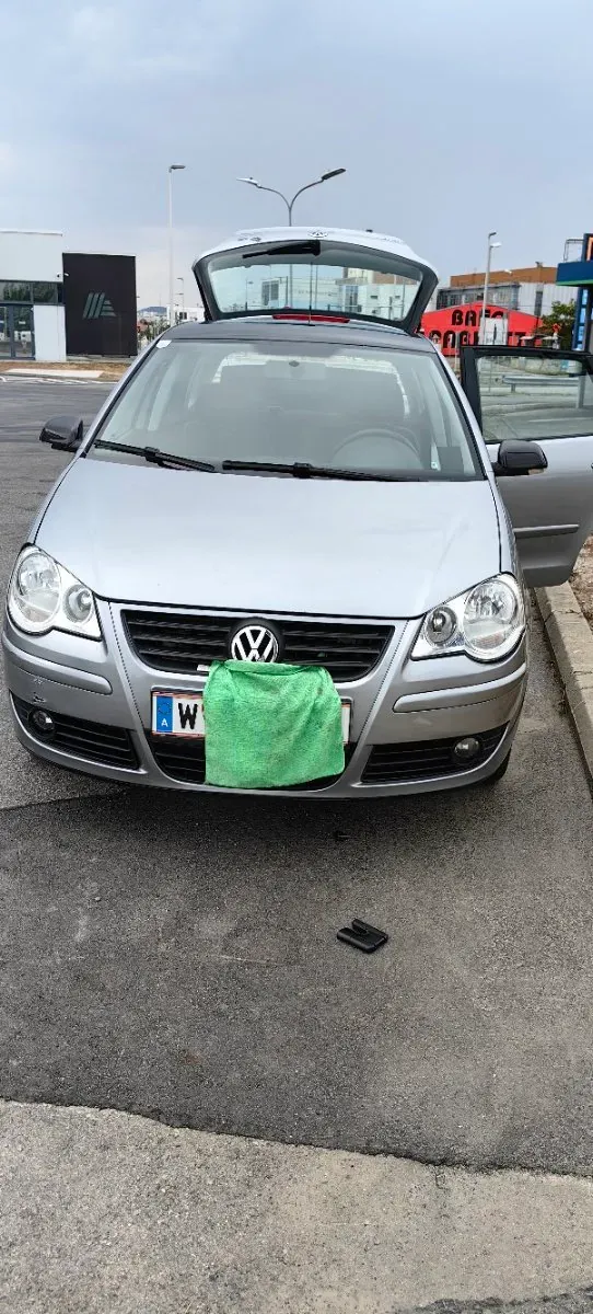 Volkswagen Polo 2005 photo 2