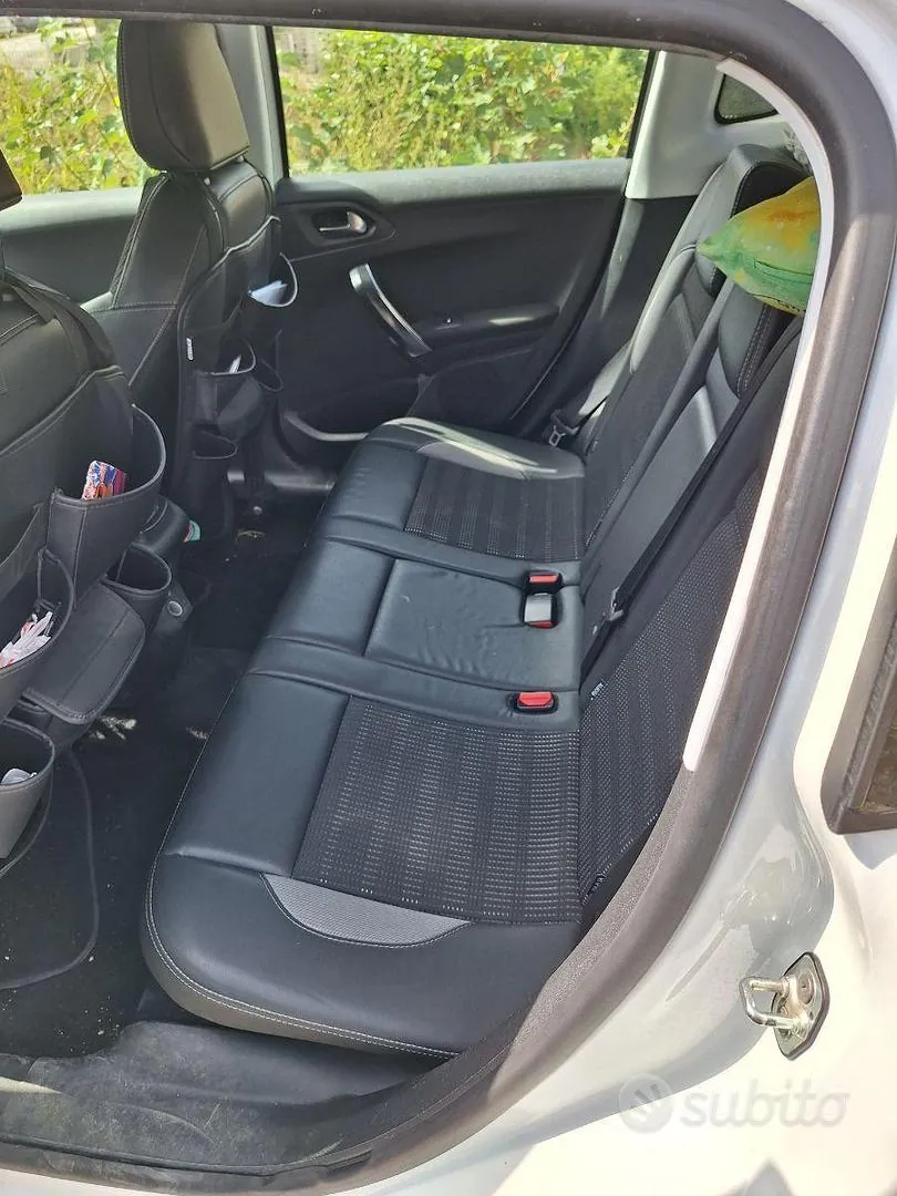 Peugeot 2008 2015 photo 5