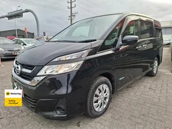 Nissan Serena 2016 photo 4