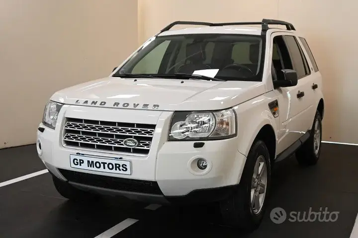Land Rover Freelander 2008 photo 2