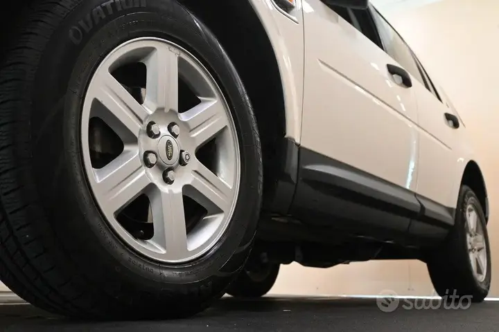 Land Rover Freelander 2008 photo 4