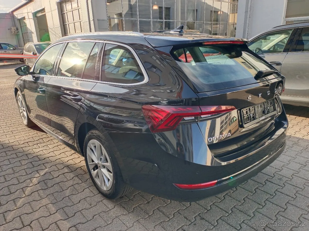 Skoda Octavia 2023 photo 4