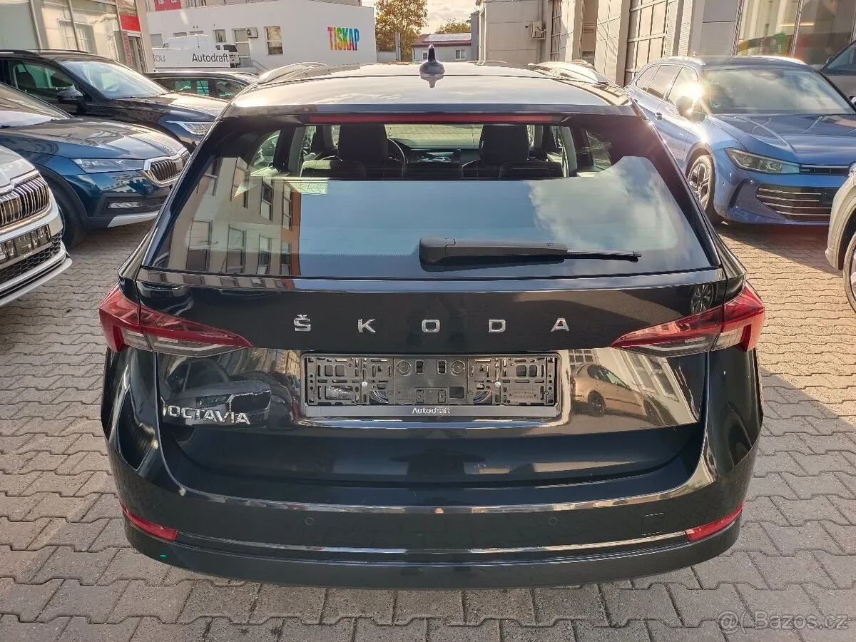 Skoda Octavia 2023 photo 5