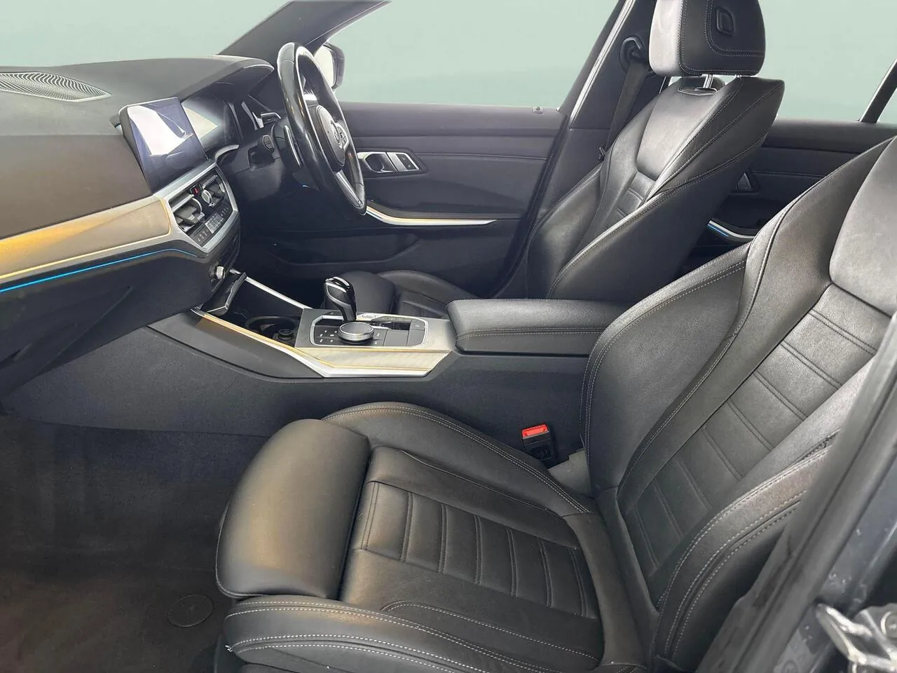 BMW 3 Series 2022 photo 4