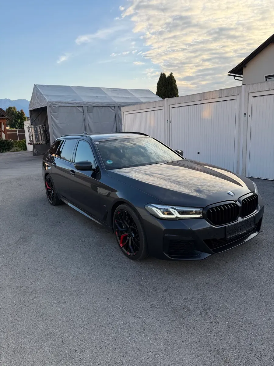 BMW 5 Series 2021 photo 2
