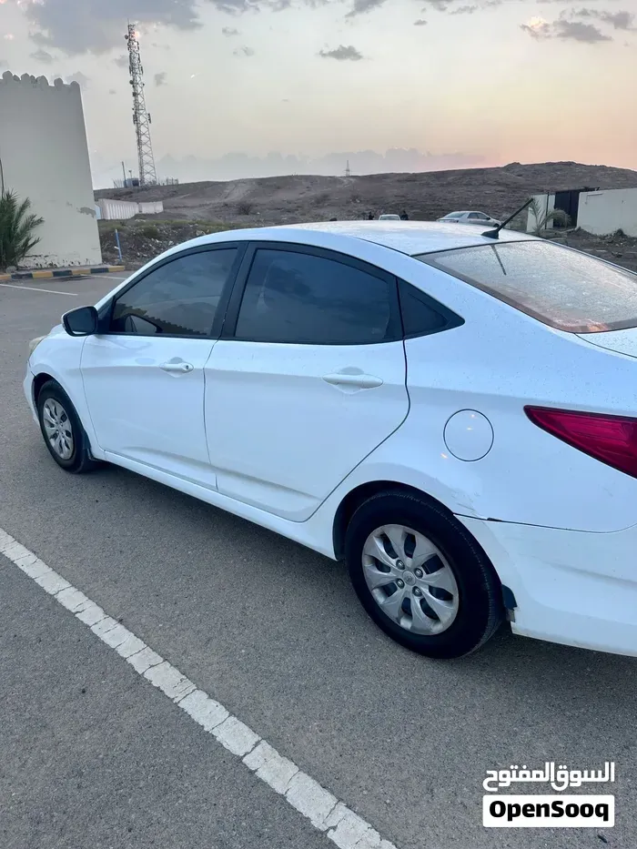 Hyundai Accent 2016 photo 2