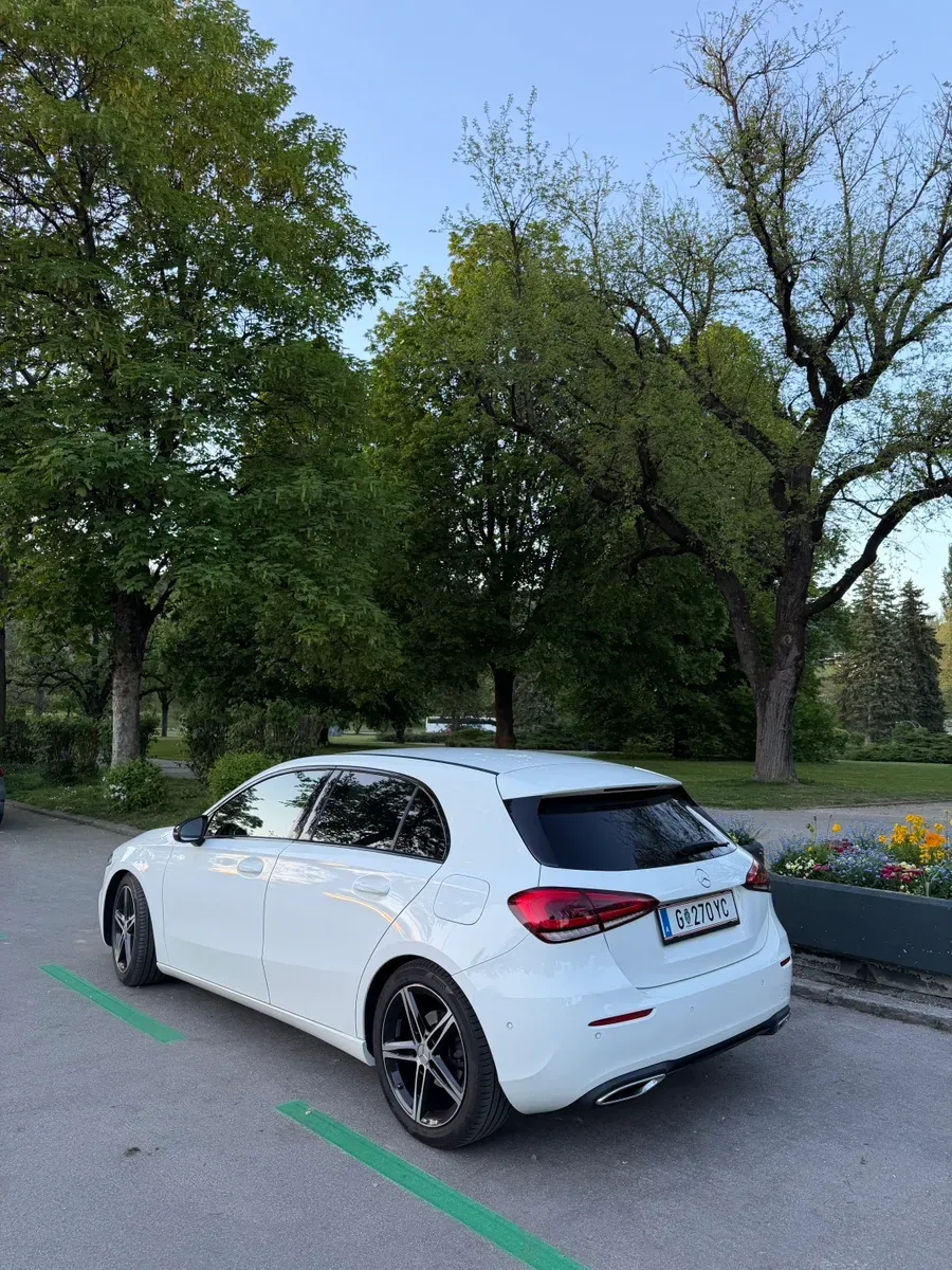Mercedes-Benz A-Class 2018 photo 3