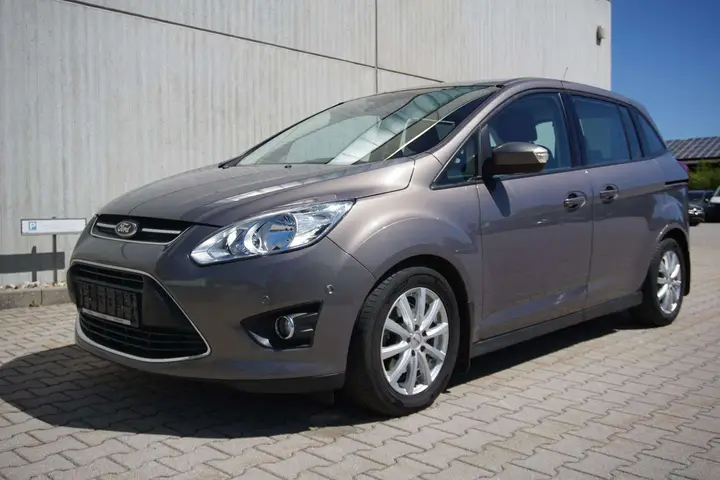 Ford Grand C-Max 2015 photo 4