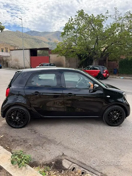 Smart Forfour 2015 photo 2