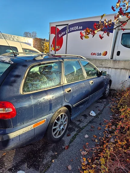 Volvo V40 2001 photo 2