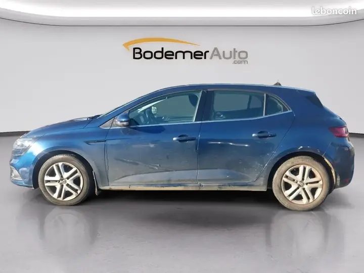 Renault Megane 2016 photo 2
