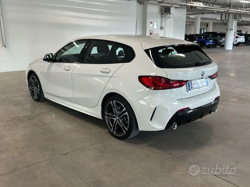 BMW 1 Series 2022 photo 3