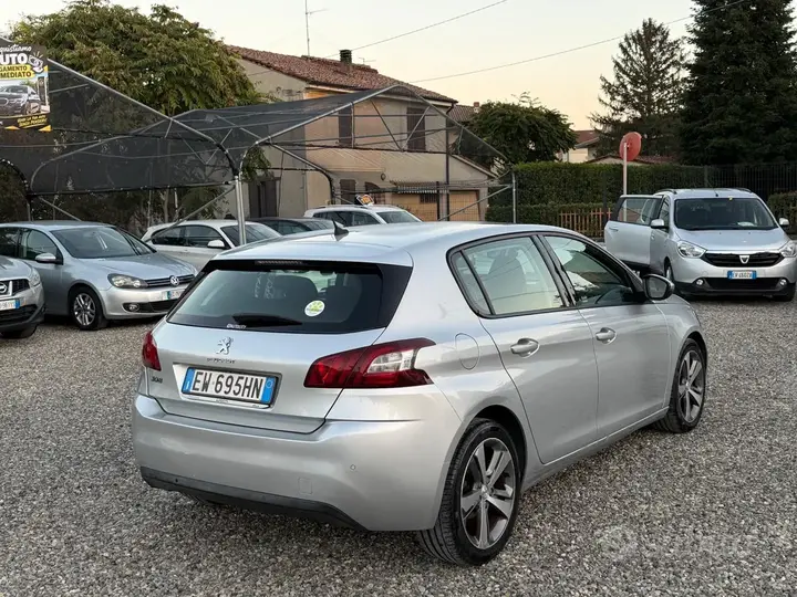 Peugeot 308 2014 photo 5