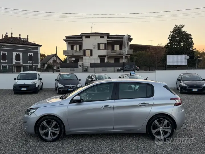 Peugeot 308 2014 photo 2