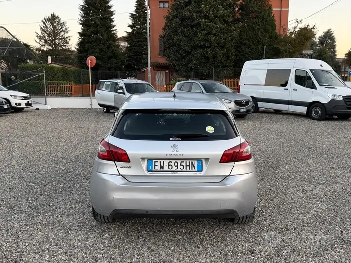 Peugeot 308 2014 photo 4