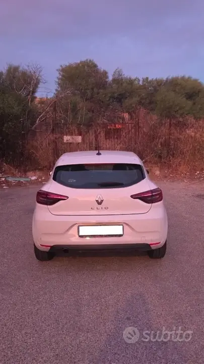 Renault Clio 2020 photo 2